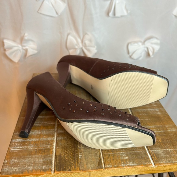 Nygard Collection Brown Reanna High Heel Open Toe Shoe - Picture 3 of 4